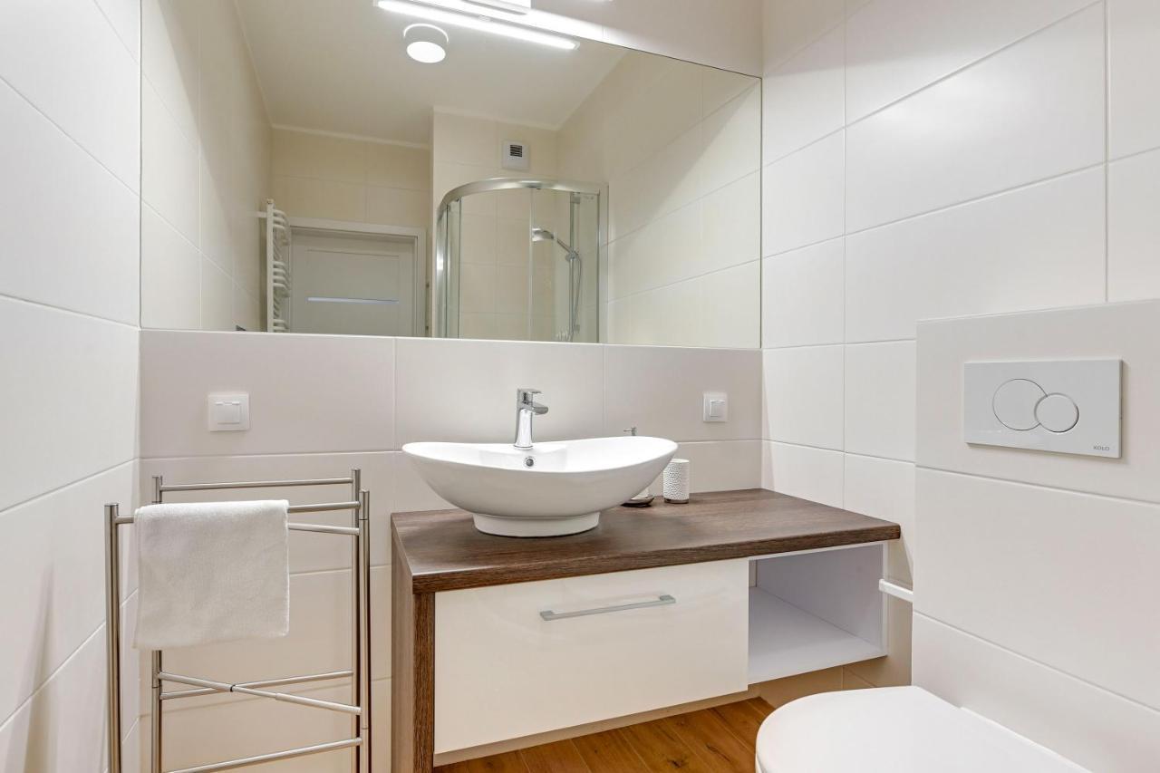 Apartament Nadmorskie Spektrum & Parking Gdańsk Kültér fotó
